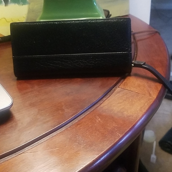 Kate Spade black leather wristlet - Picture 2 of 6